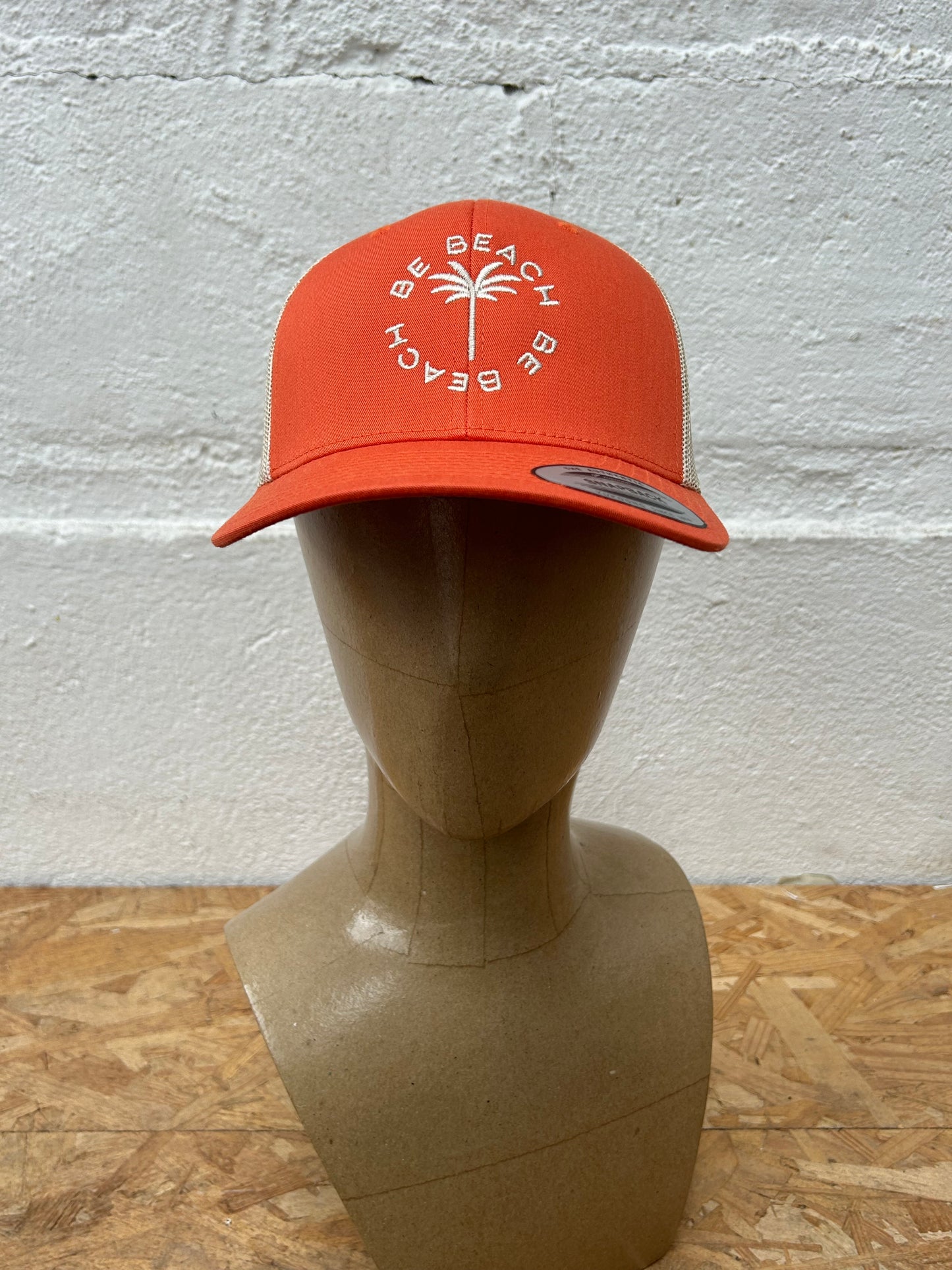 Casquette trucker Be Beach